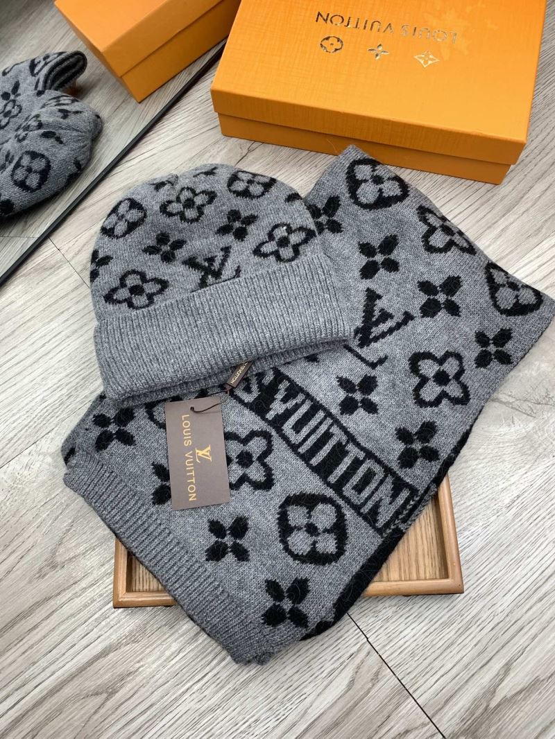 Louis Vuitton Caps Scarfs